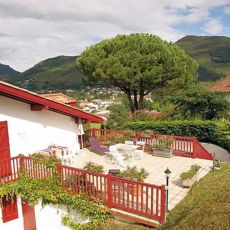 D'hotes Garicoitz Bed & Breakfast 3*