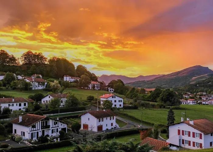 D'hotes Garicoitz Bed & Breakfast 3*